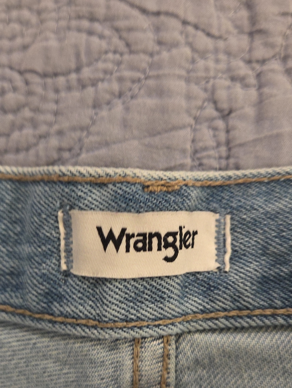 Wrangler Light Blue Distressed Denim Bermuda Shorts - Size 27! New W/tags! - Picture 5 of 15